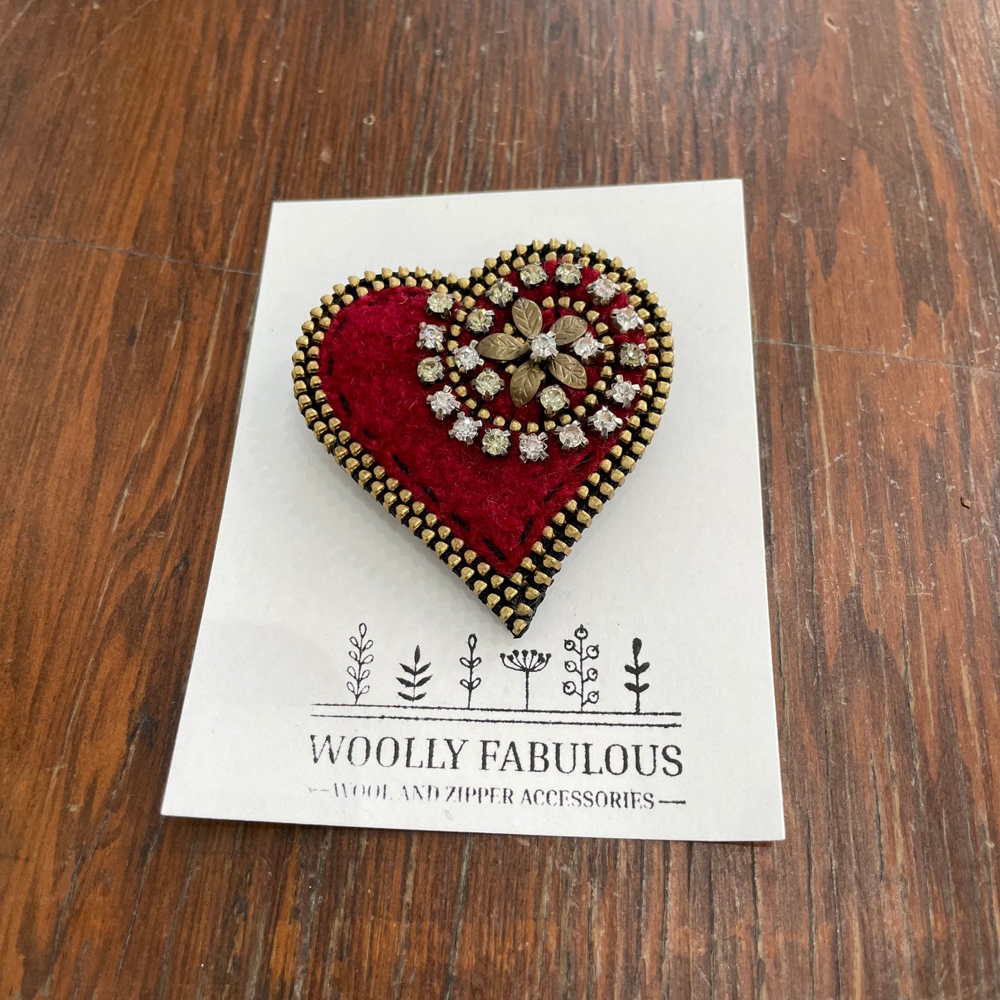 Sparkly Wool & Zipper Heart Brooch by Odile Gova