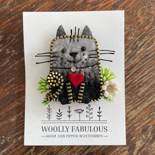 Cat Brooch by Odile Gova