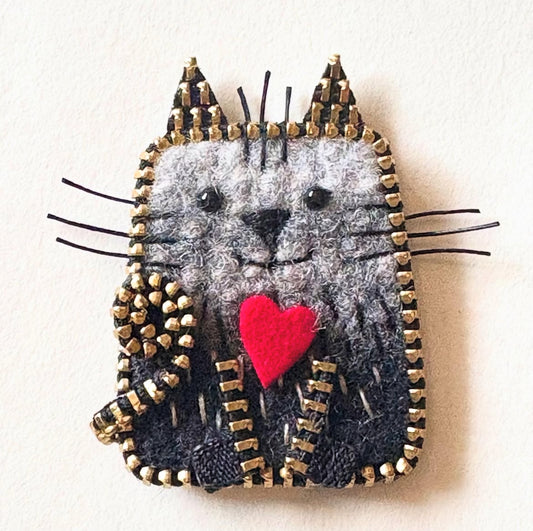 Cat Brooch by Odile Gova