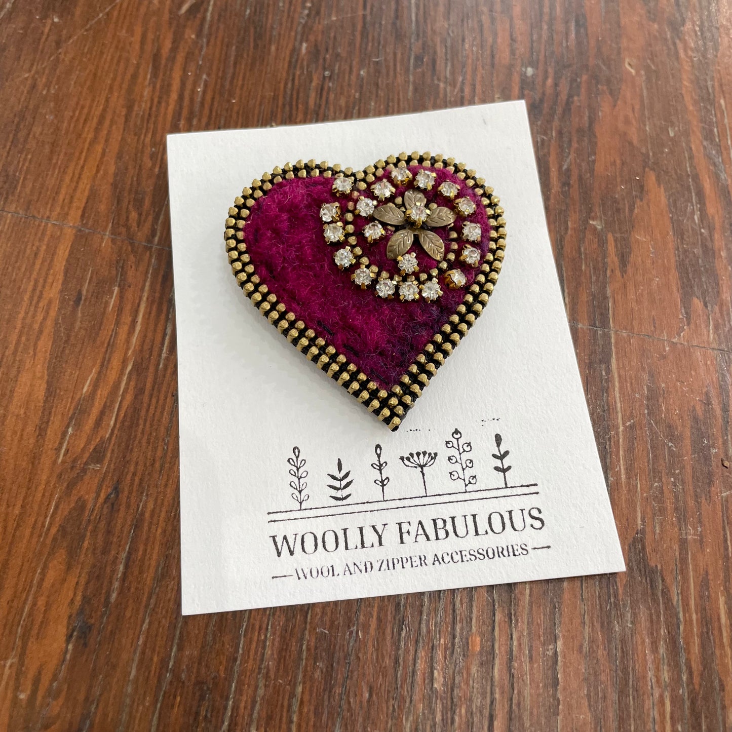 Sparkly Wool & Zipper Heart Brooch by Odile Gova