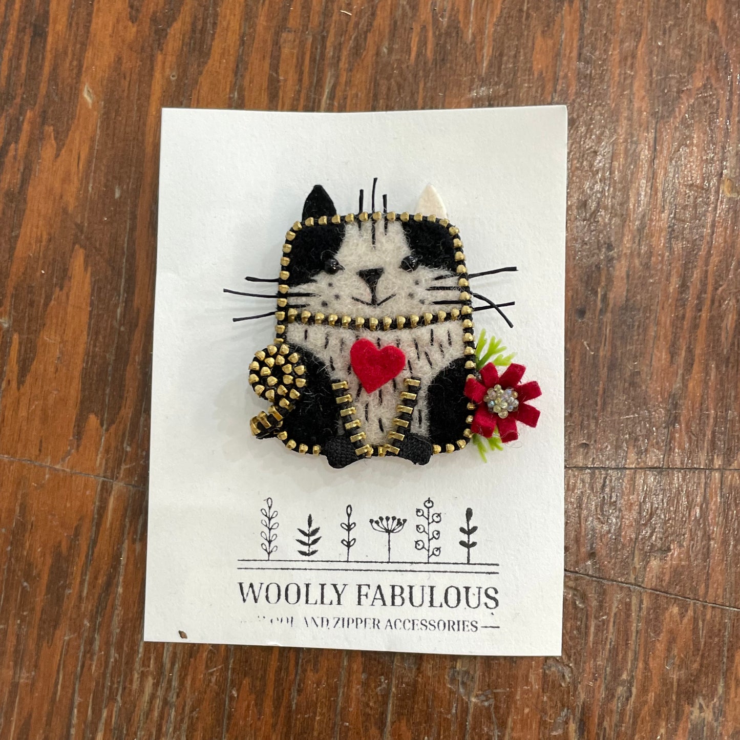 Cat Brooch by Odile Gova