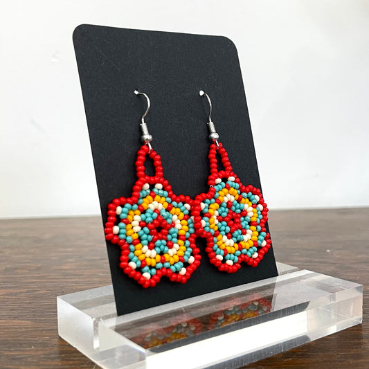 Hand beaded earrings by Olga Vishnyakova