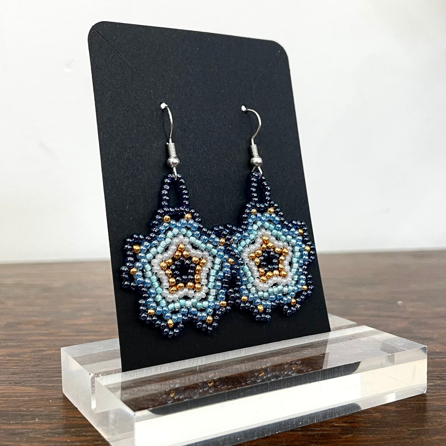 Hand beaded earrings by Olga Vishnyakova