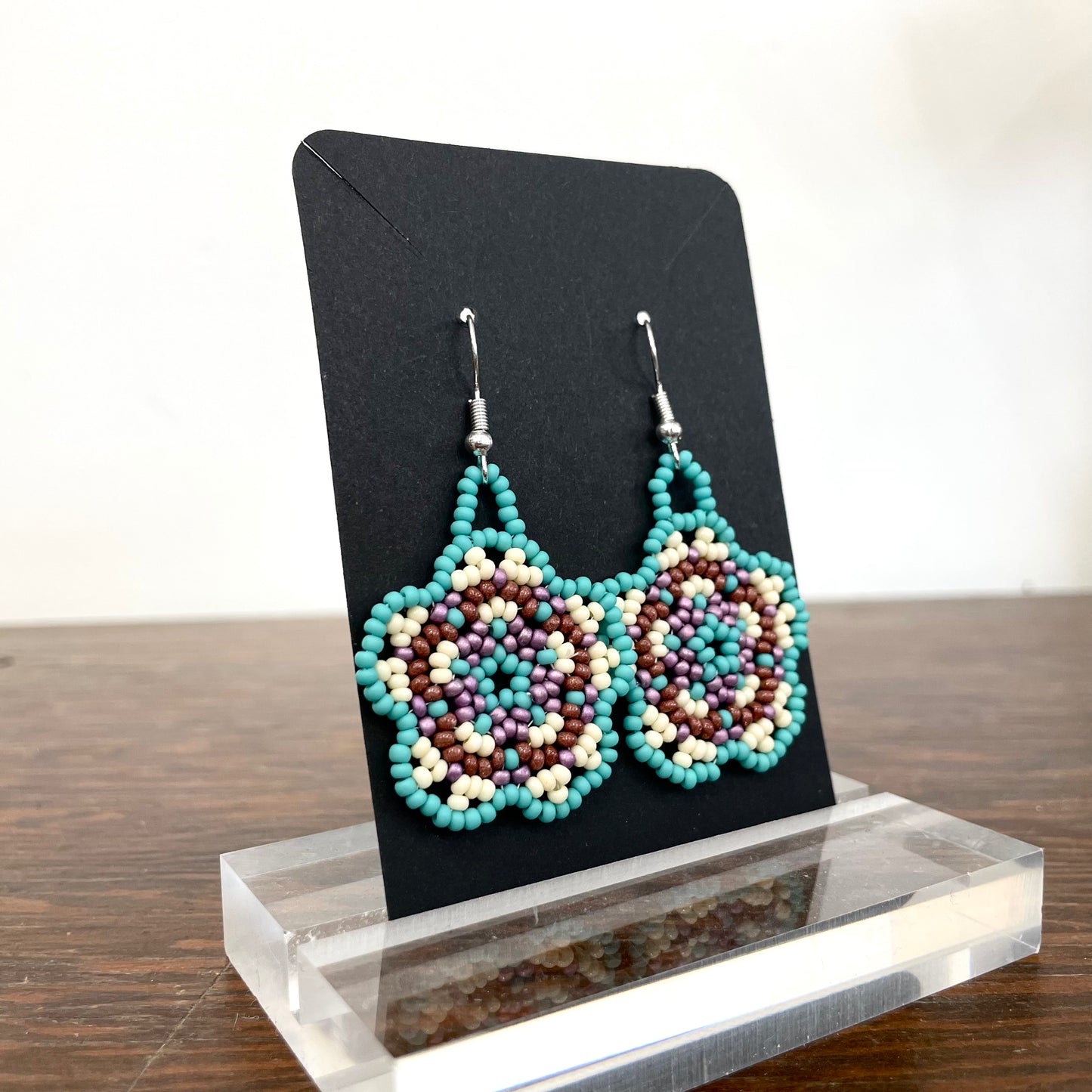 Hand beaded earrings by Olga Vishnyakova