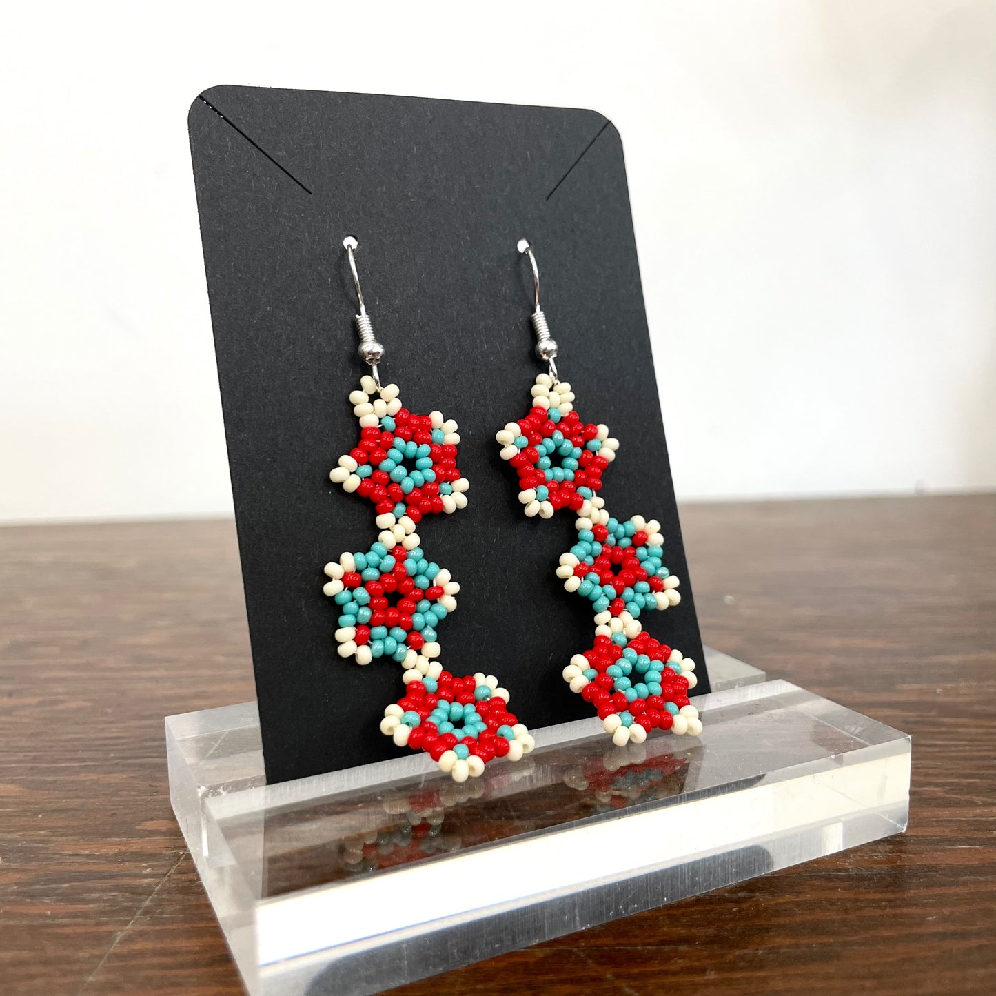 Hand beaded earrings by Olga Vishnyakova