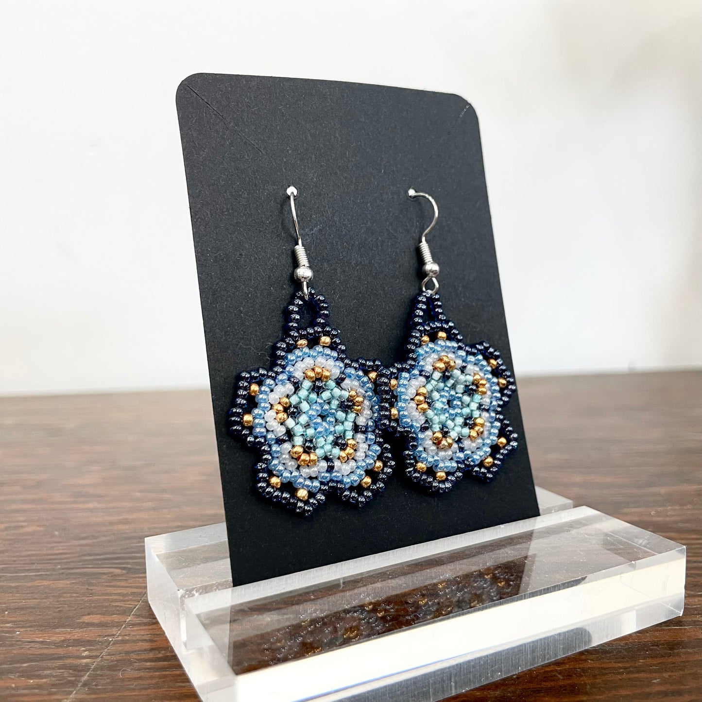 Hand beaded earrings by Olga Vishnyakova