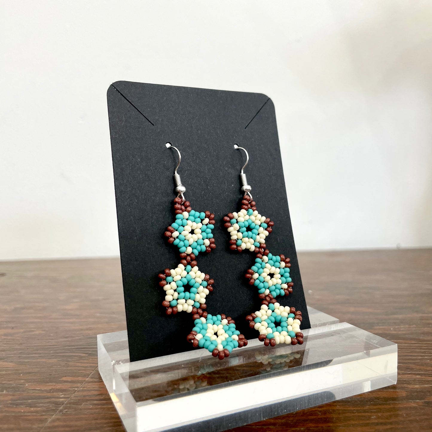 Hand beaded earrings by Olga Vishnyakova