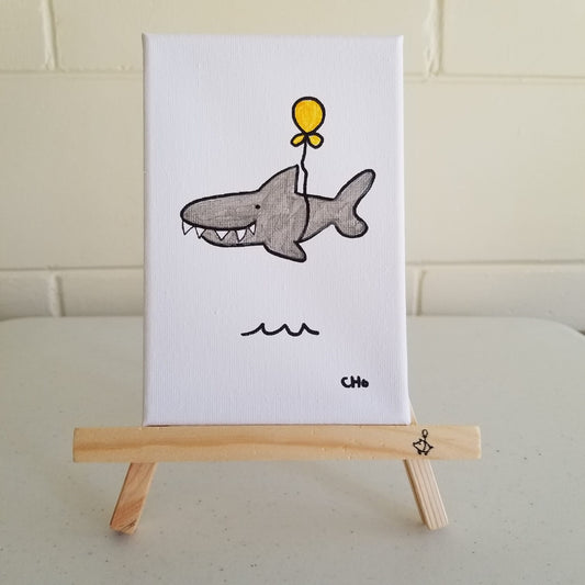 Mini Sharkee Shark avec chevalet par Wendy Cho, Once Upon a Design